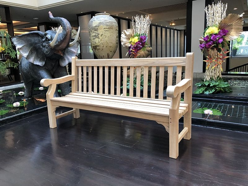 Winchester Parkside Bench 1.8M