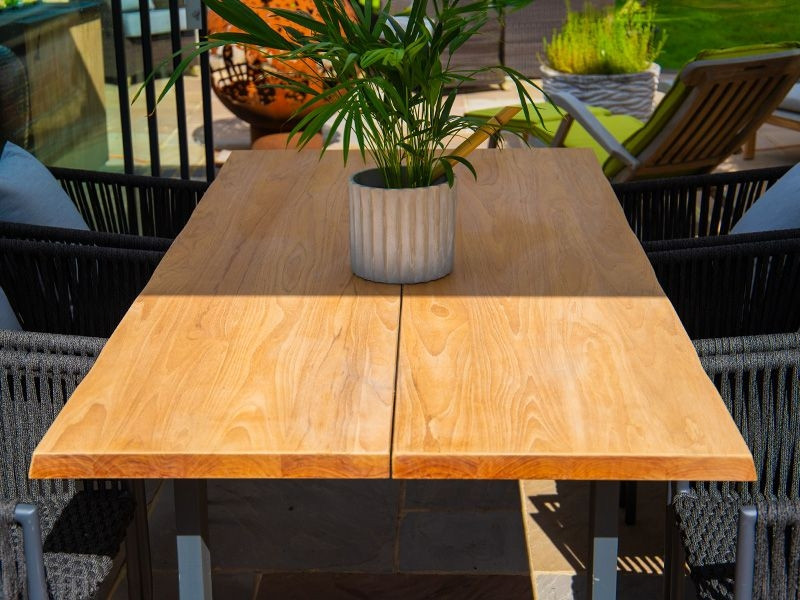 Aruba 6 Chair Edge Dining Set
