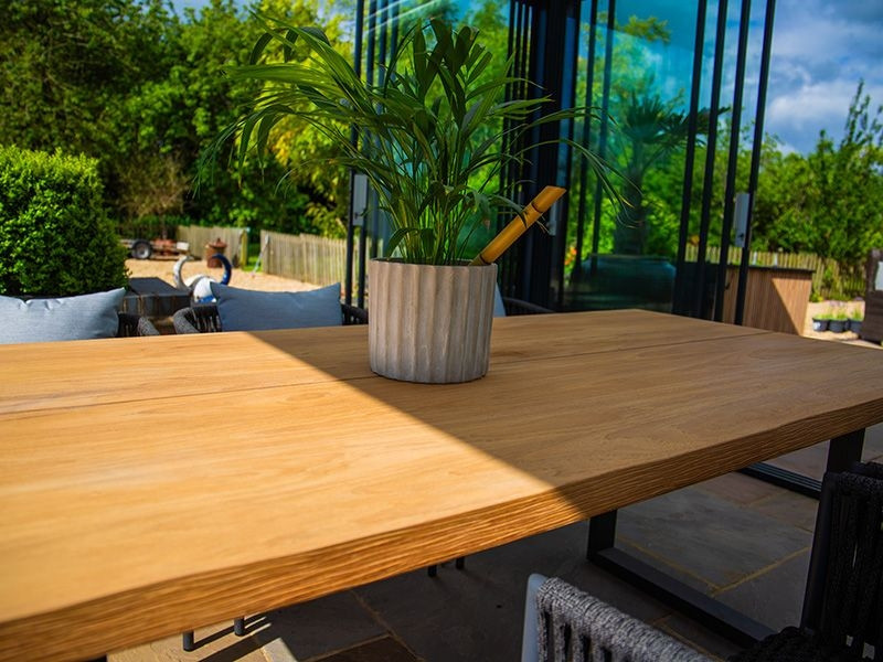 Aruba 6 Chair Edge Dining Set