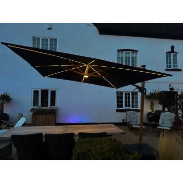 Pisa 3.5M Dia Cantilever Parasol & LED Lights
