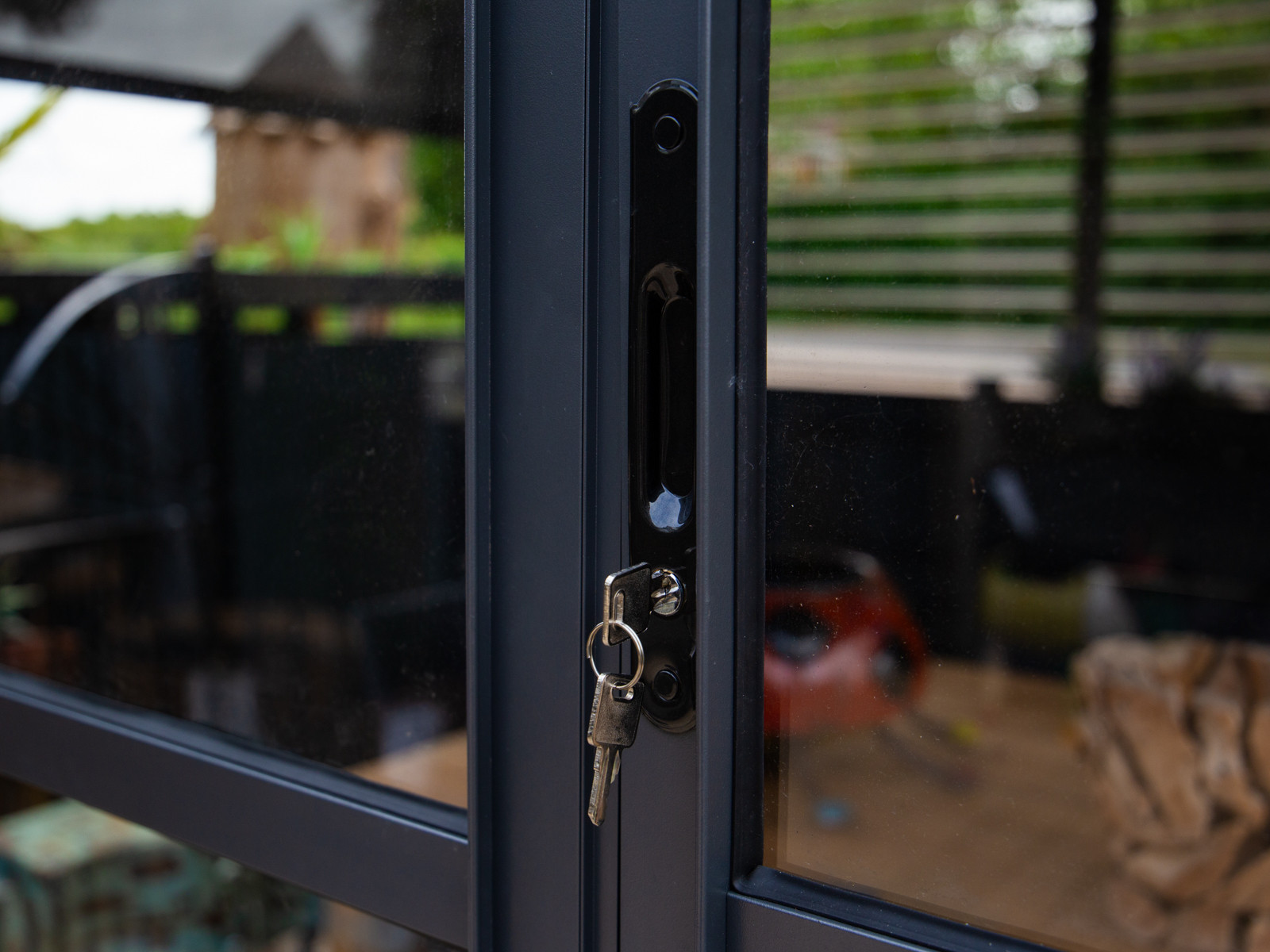 Neptune - Acrylic Sliding Doors
