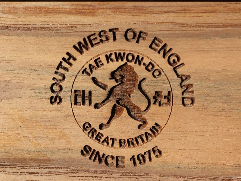 Lutyens 1.9m Bench - Teak Certified