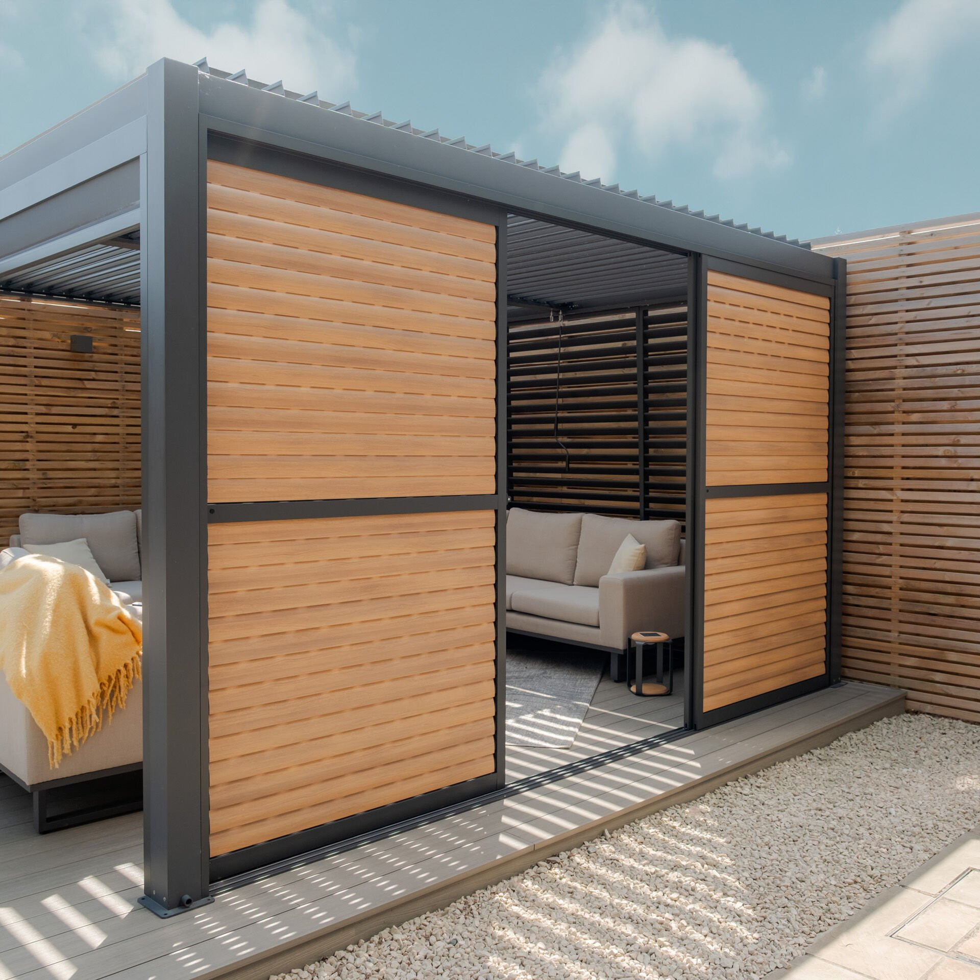 Como Pergola Sliding Louvre Panel Door 4m