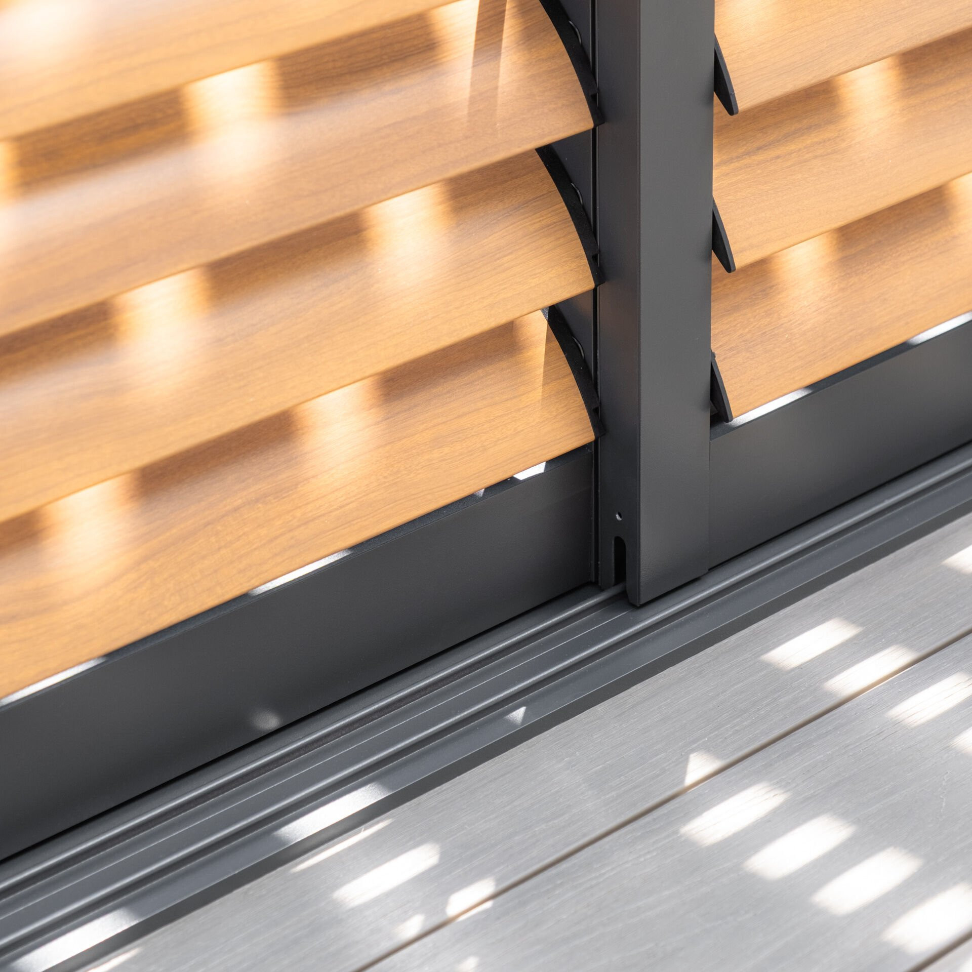Como Pergola Sliding Louvre Panel Door 4m