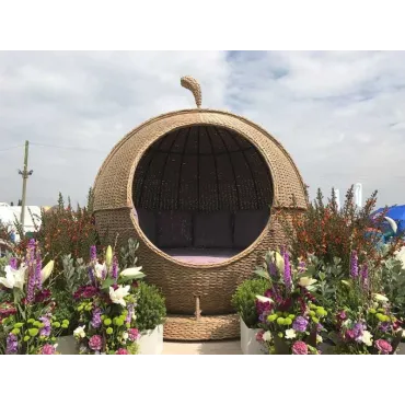 Montana Apple Day Bed