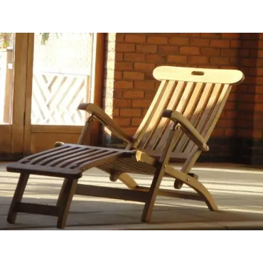 Vintage Steamer Lounger