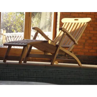 Vintage Steamer Lounger