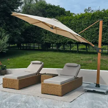 Pisa 3.5M Dia Cantilever Parasol & LED Lights