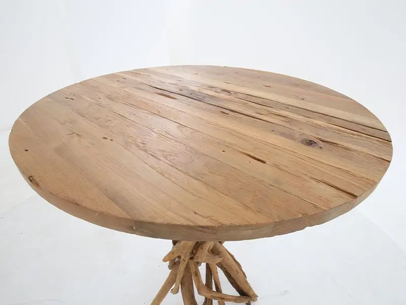 Baka Bar Table