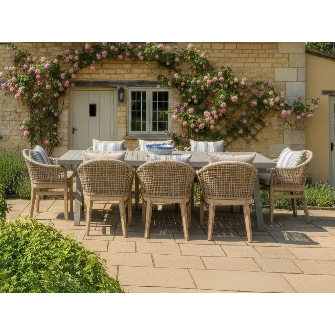Nova Summer 8 Seat Dining Set Nova Summer 8 Seat Dining Set