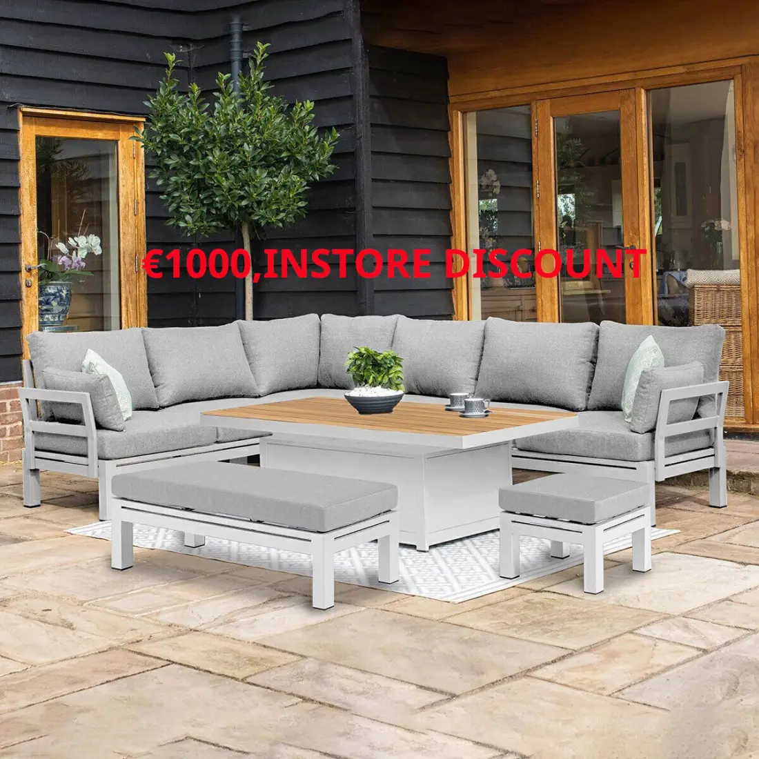 Oslo Corner Group with With Rising Table