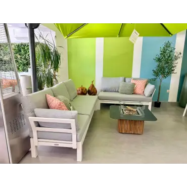 Oslo Corner Group with With Firepit