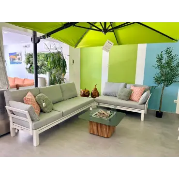 Oslo Corner Group with With Firepit