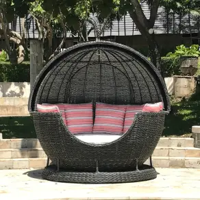 Midnight Montana Apple Day Bed