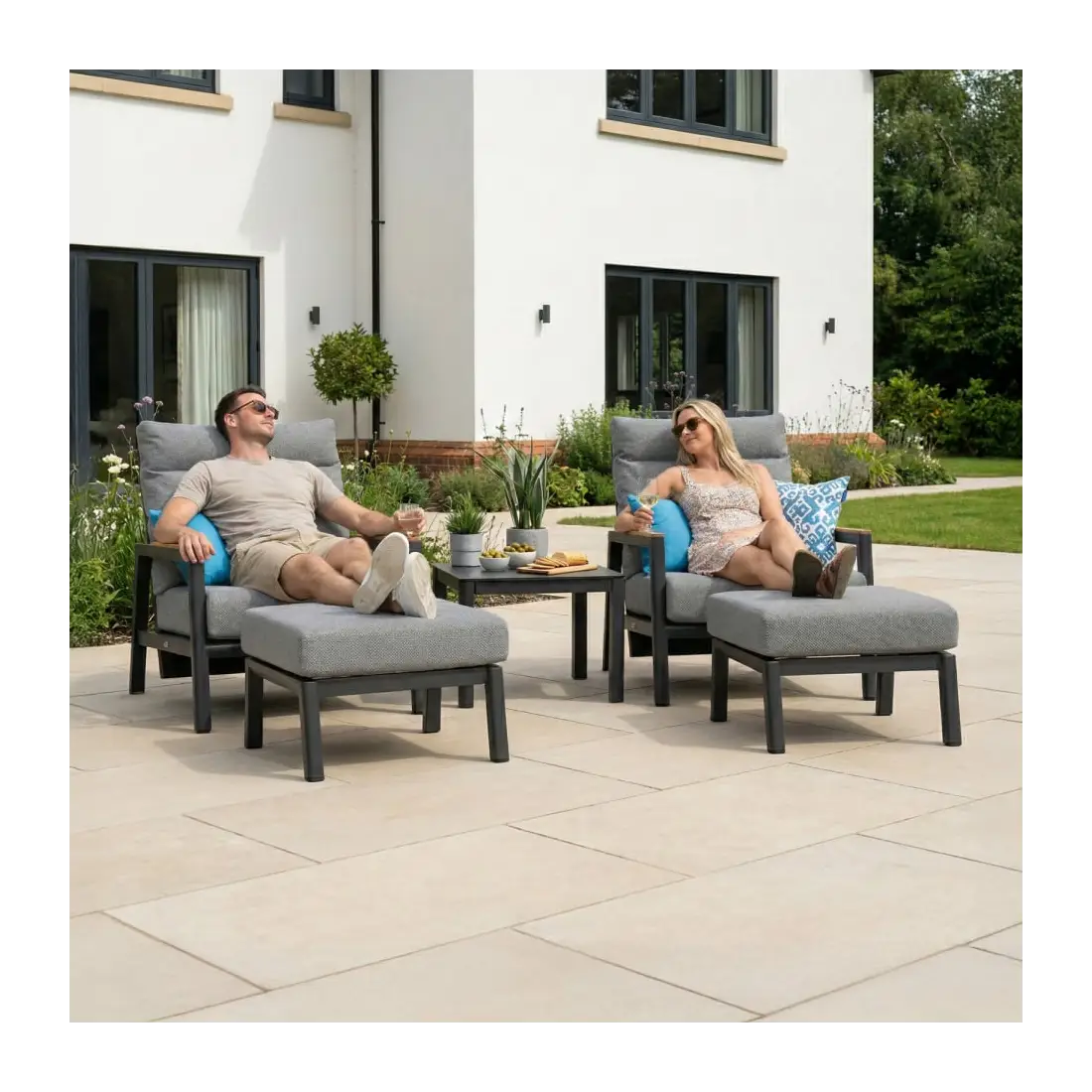 Isaac Aluminium Wood 5 Piece Lounging Set