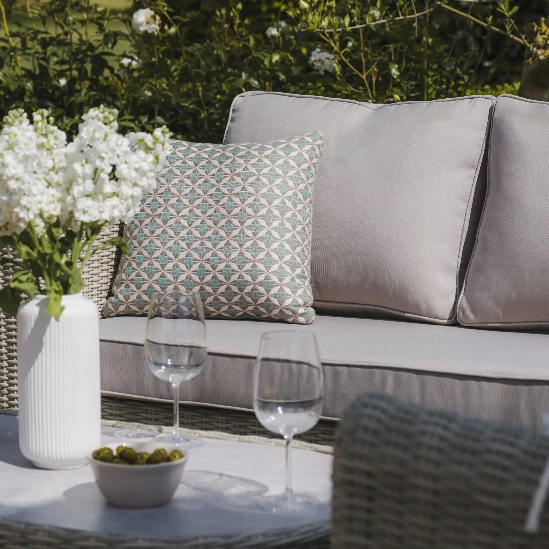 Oxford Small Rattan Corner Sofa Set