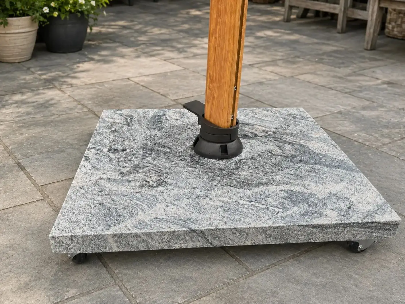 Cloud Grey Granite Base with Wheels