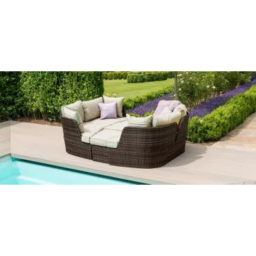 Cheltenham Daybed  - 12