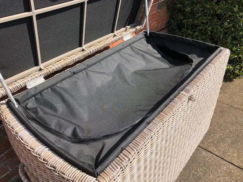 Meteor Cushion Box Large