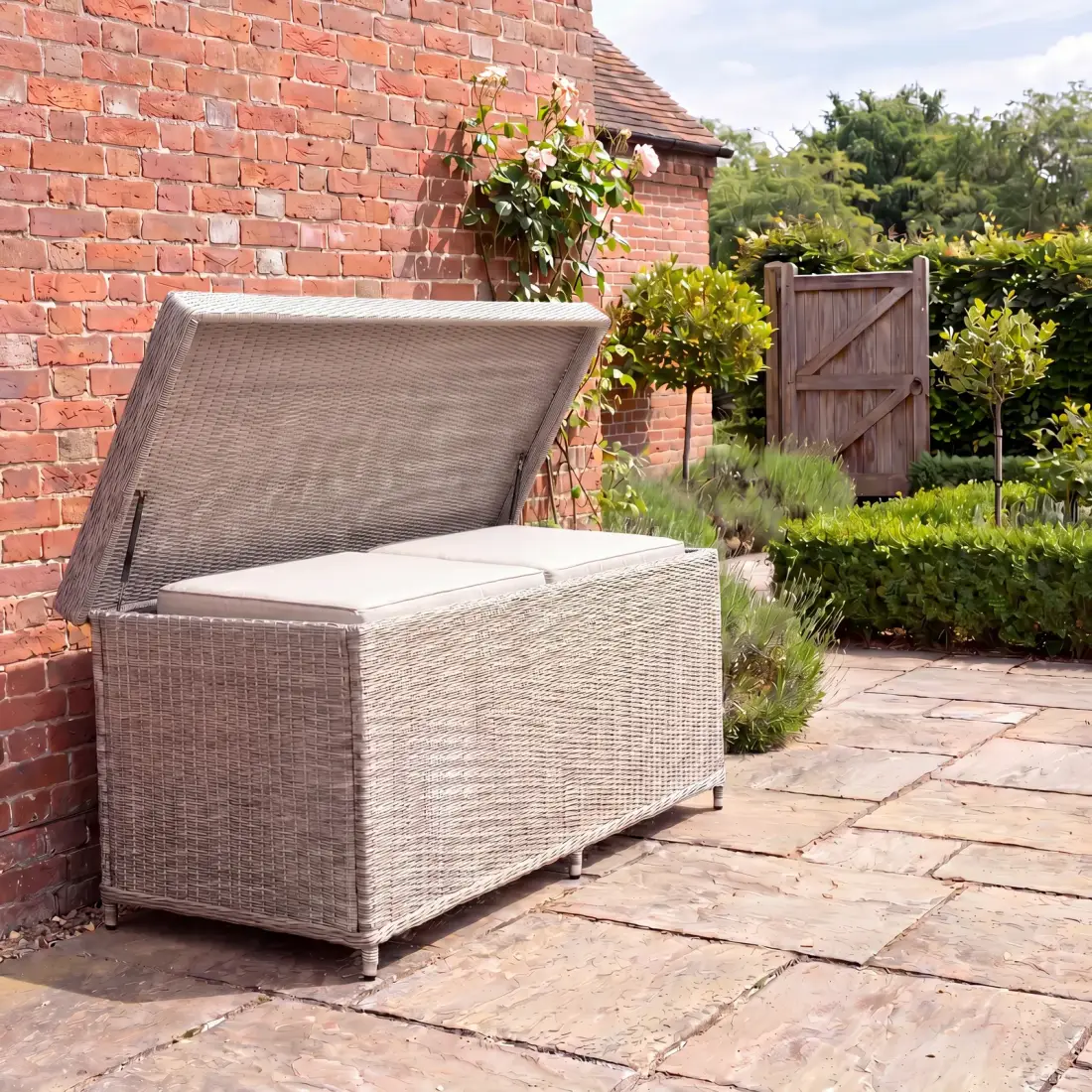 NOVA Avery Grande Cushion Storage Box
