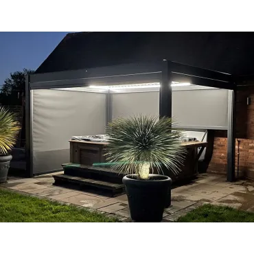 Eclipse 3 X 4m LED Motorised Pergola | Free Standing EXDISPLAY +3 Screens