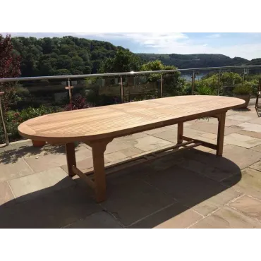 Chunky 240cm to 300cm ext table Certified