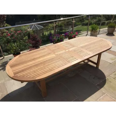 Chunky 240cm to 300cm ext table Certified