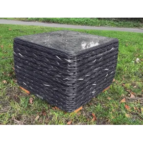 Midnight Montana side table - outdoor