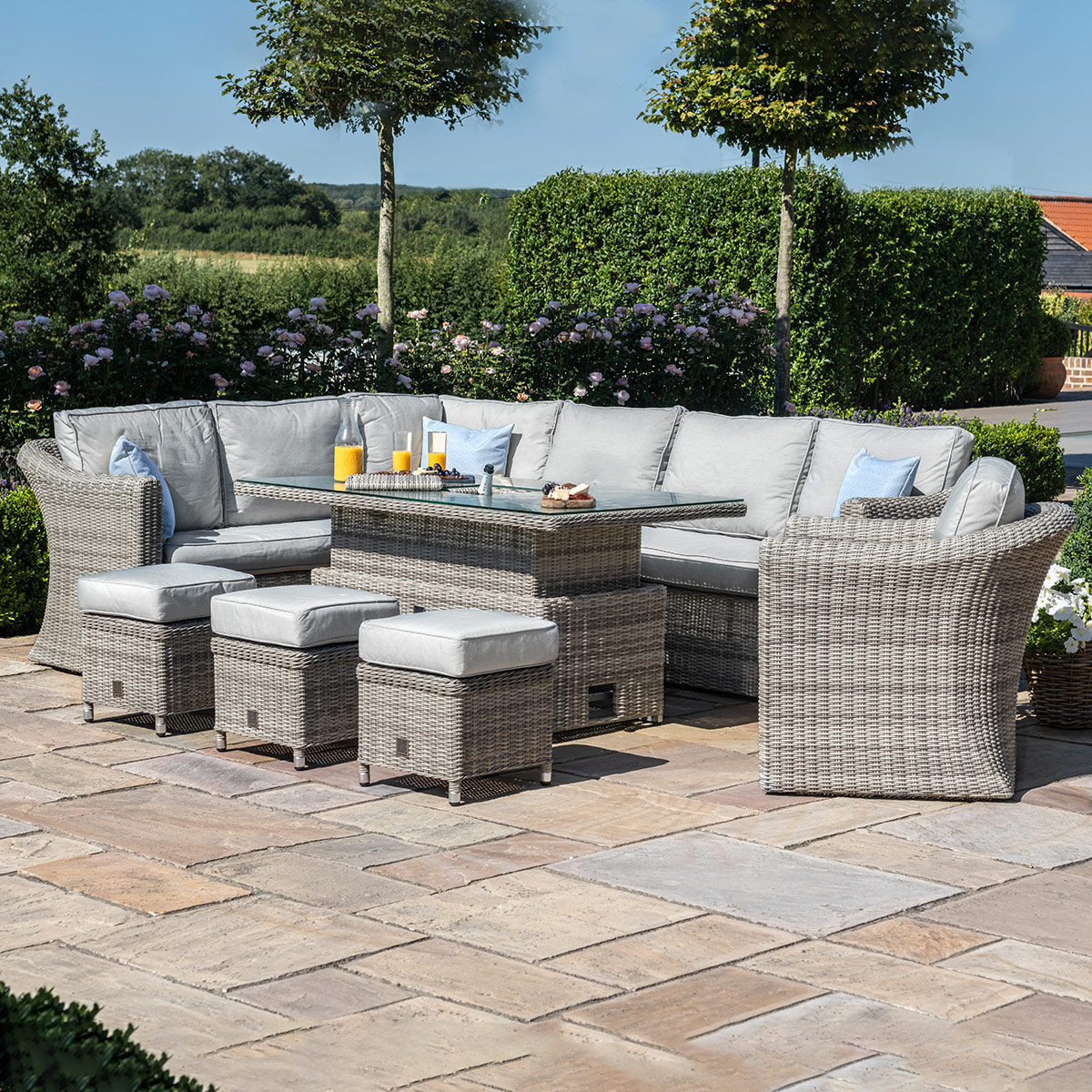 Oxford Deluxe Corner Dining With Rising Table & Armchair