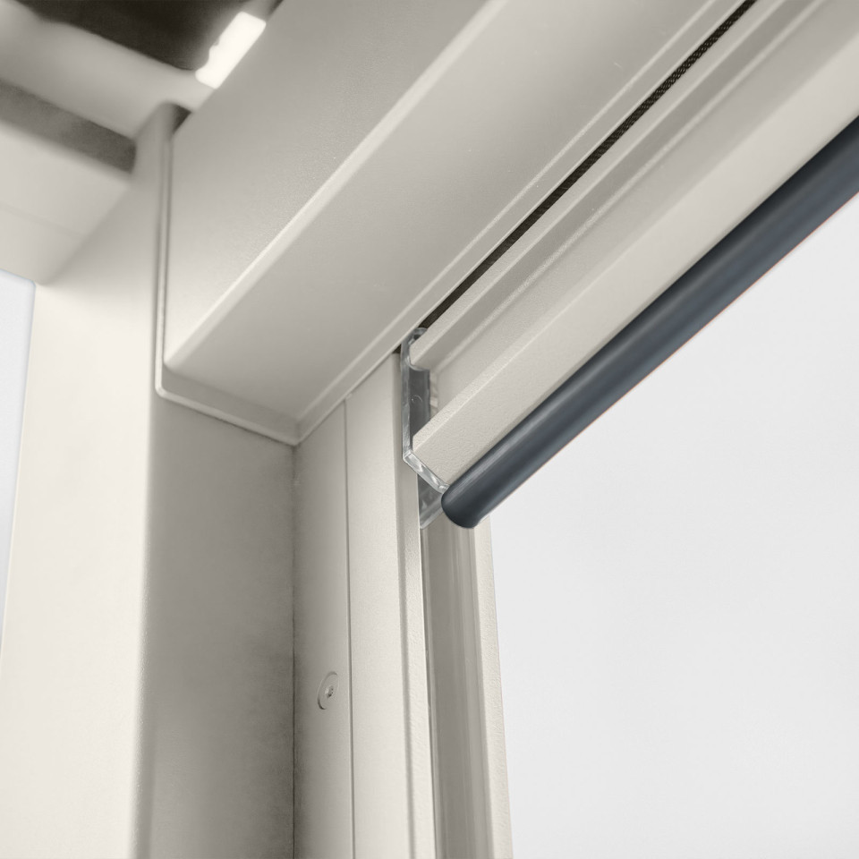 Titan 4m Privacy Screen